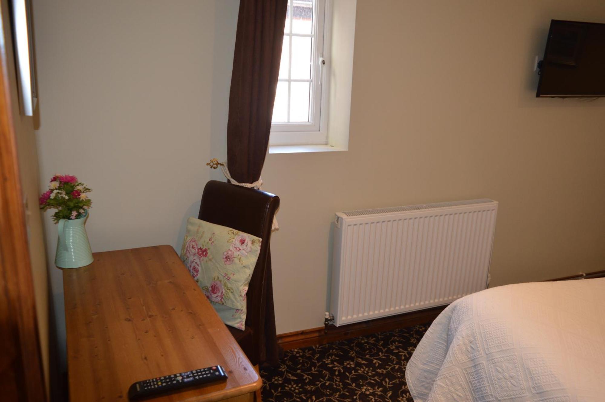 The Ilchester Arms Hotel, Ilchester Somerset エクステリア 写真